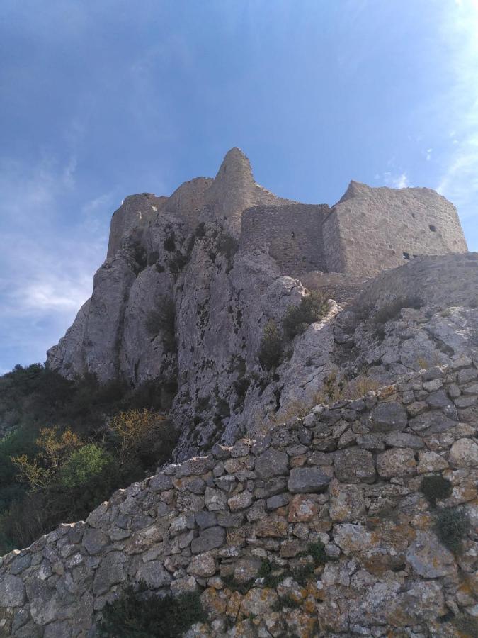 Aux Capitelles De Laure Villa Luaran gambar