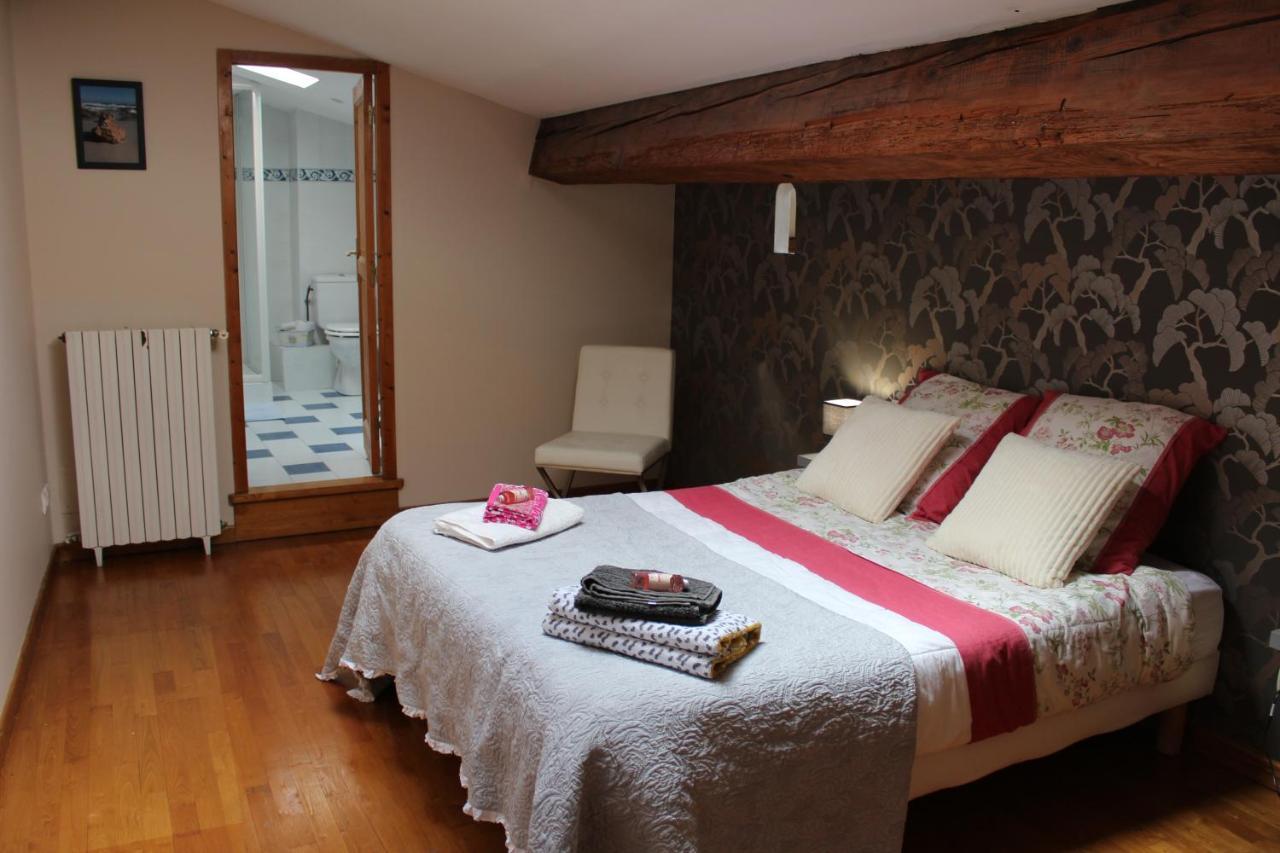 Aux Capitelles De Laure Villa Luaran gambar